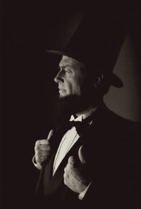 Larry Elliott as Abraham Lincoln